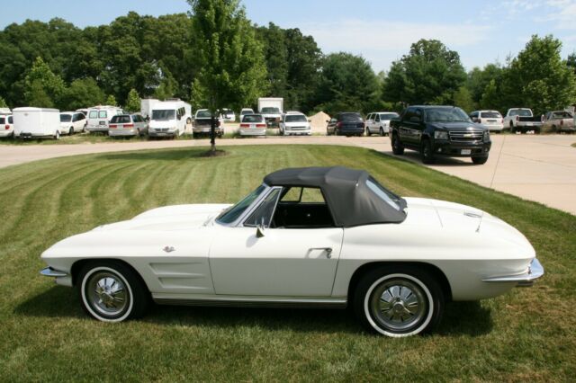 Chevrolet Corvette 1964 image number 34