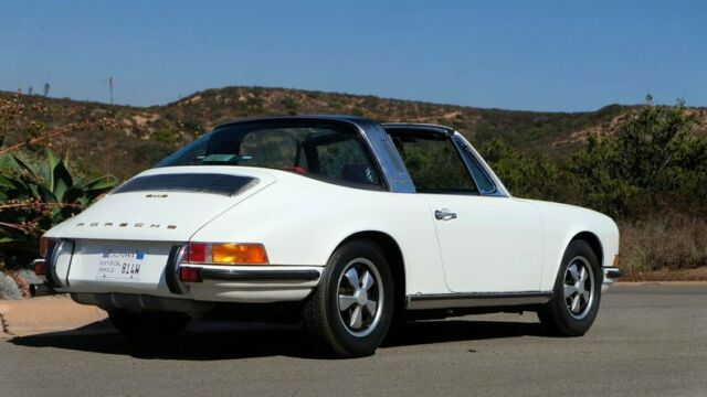 Porsche 911E Targa 1970 image number 16