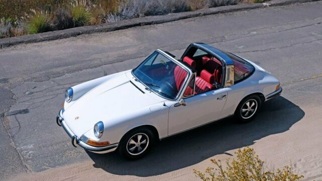 Porsche 911E Targa 1970 image number 22