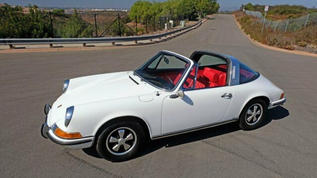 Porsche 911E Targa 1970 image number 31