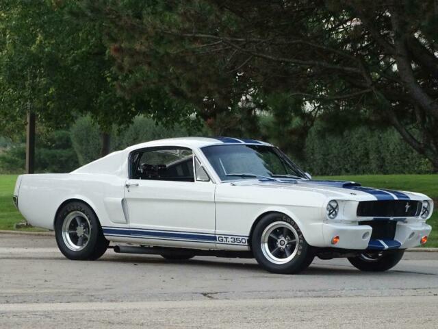 Ford Mustang 1966 image number 16