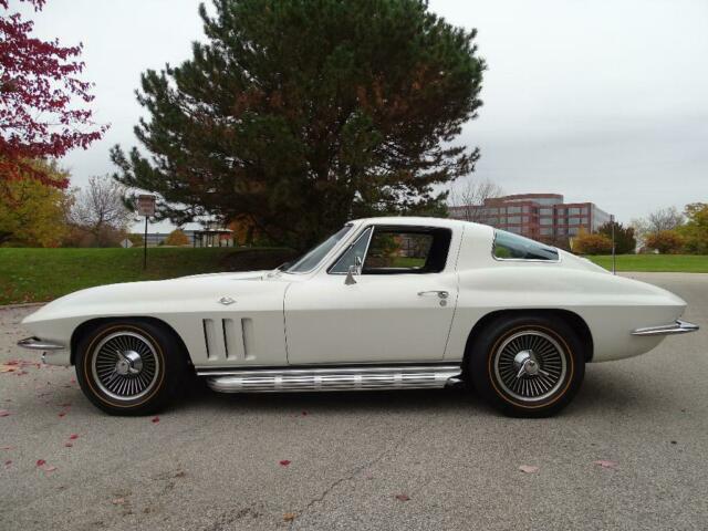 Chevrolet Corvette 1966 image number 47