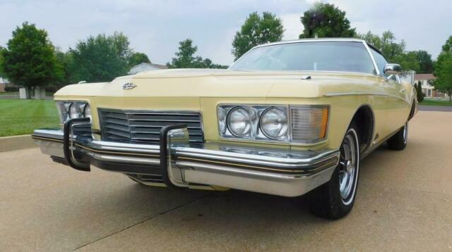 Buick Riviera 1973 image number 0