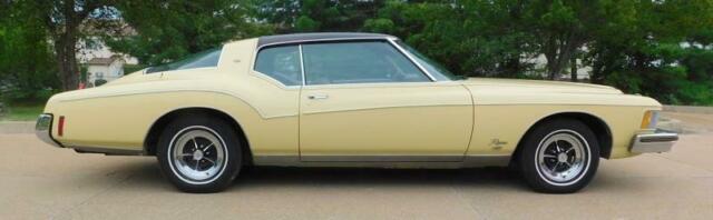 Buick Riviera 1973 image number 19