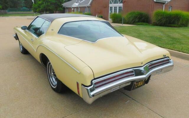 Buick Riviera 1973 image number 21