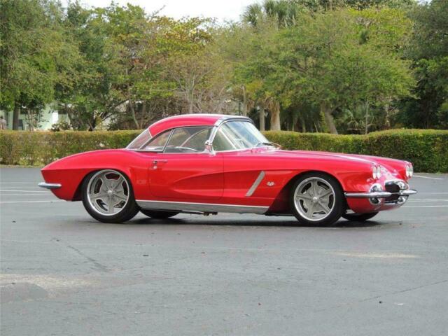 Chevrolet Corvette 1962 image number 15