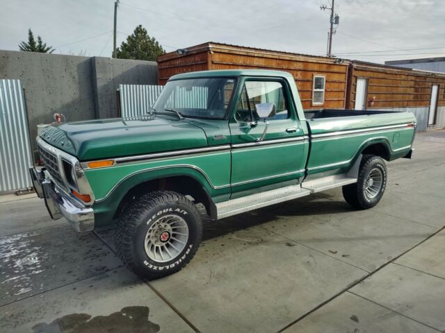 Ford F-250 1978 image number 0