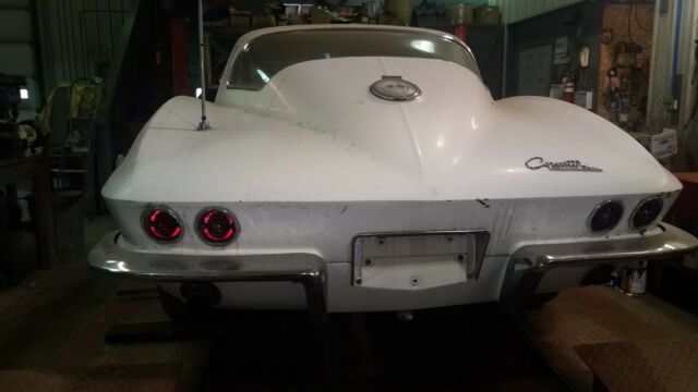 Chevrolet Corvette 1964 image number 15