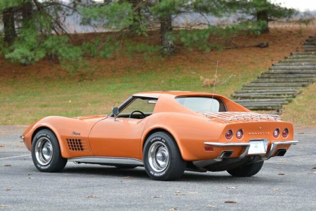 Chevrolet Corvette 1972 image number 8