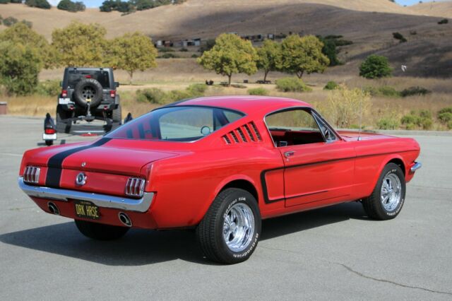 Ford Mustang 1965 image number 0