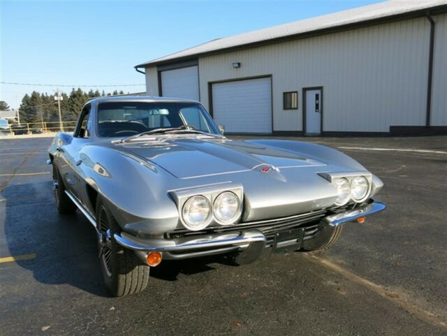 Chevrolet Corvette Coupe, 1965 image number 20