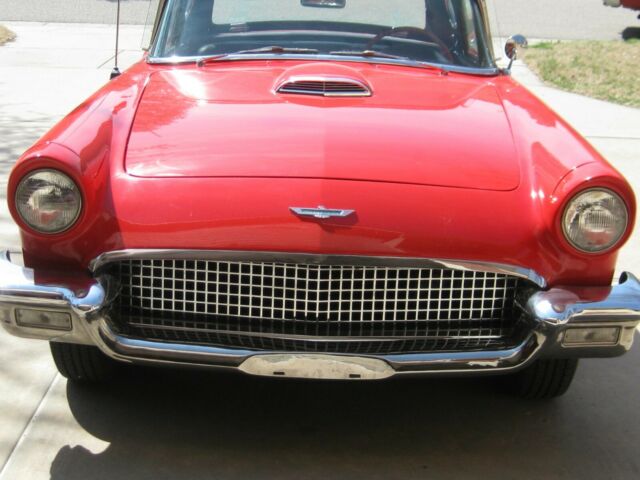 Ford Thunderbird 1957 image number 21