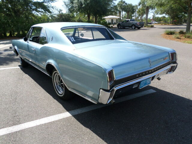 Oldsmobile Cutlass 1967 image number 8