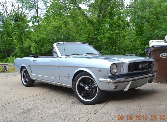 Ford Mustang 1965 image number 38