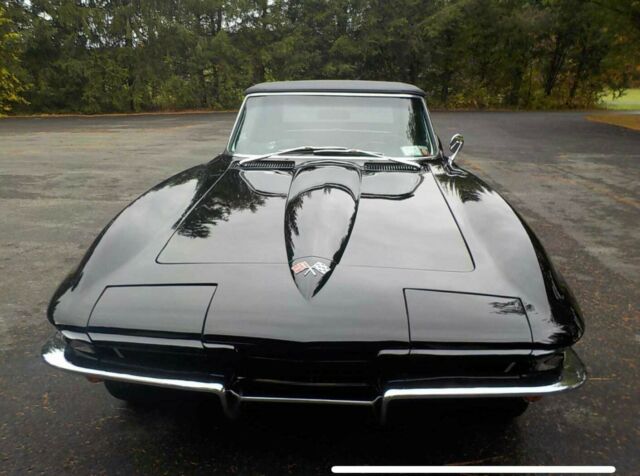 Chevrolet Corvette 1965 image number 2