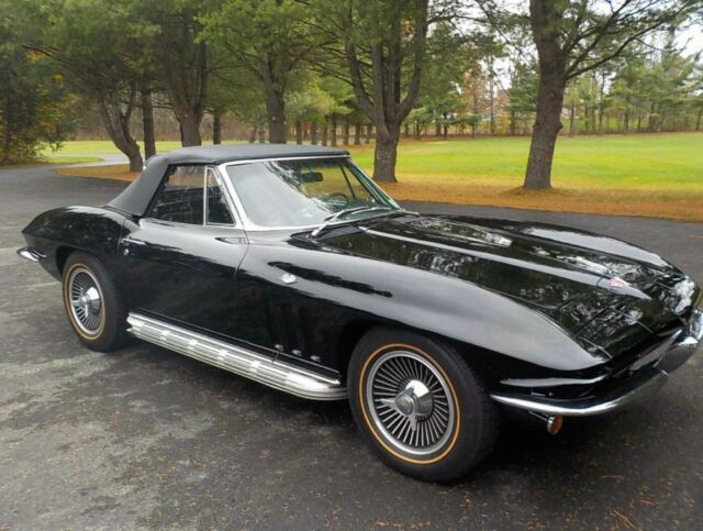 Chevrolet Corvette 1965 image number 25