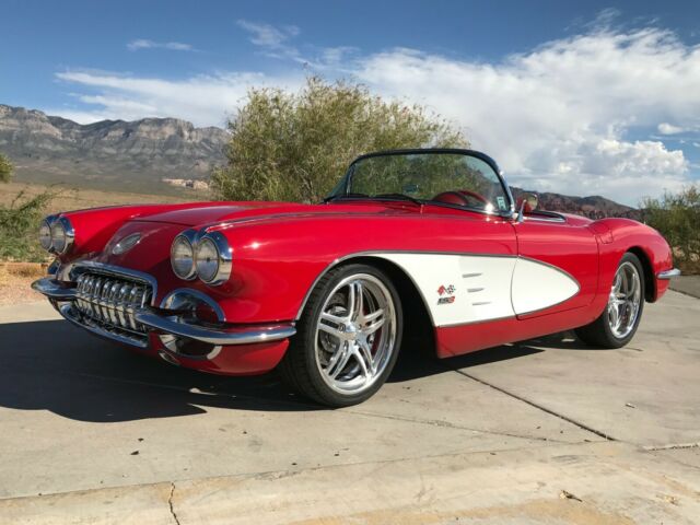 Chevrolet Corvette 1959 image number 18