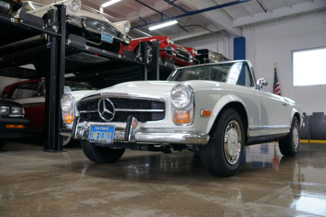 Mercedes-Benz 280SL Roadster 1969 image number 26