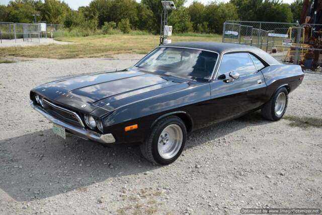 Dodge Challenger 1972 image number 1