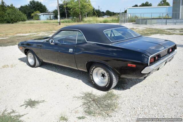 Dodge Challenger 1972 image number 19