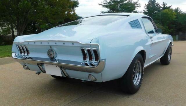 Ford Mustang 1967 image number 17