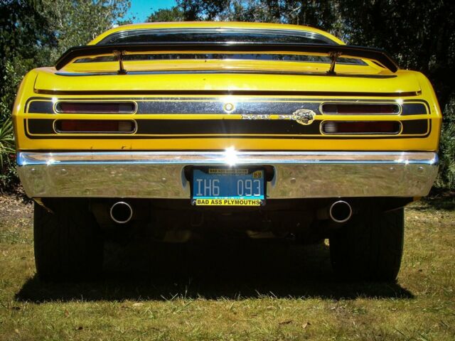 Plymouth Duster 1971 image number 7