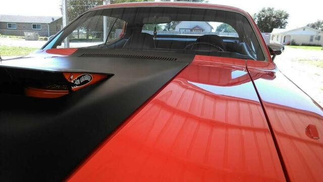 Plymouth Road Runner 1971 image number 28