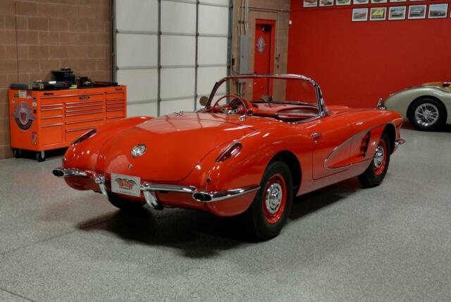 Chevrolet Corvette 1960 image number 23