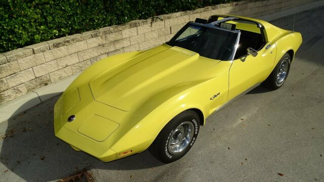 Chevrolet Corvette 1974 image number 23