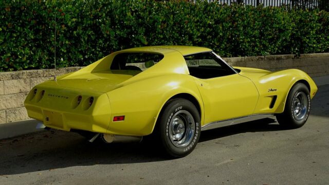 Chevrolet Corvette 1974 image number 25