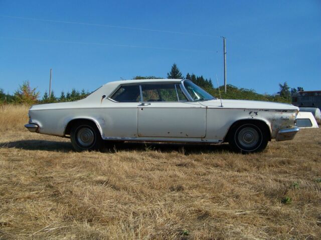 Chrysler 300 Series 1963 image number 27