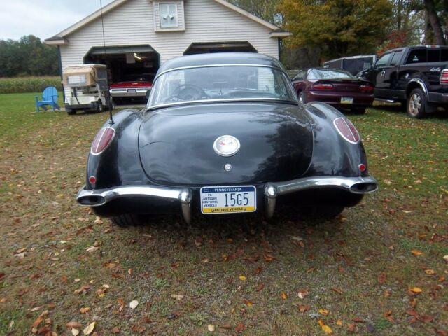 Chevrolet Corvette 1958 image number 32