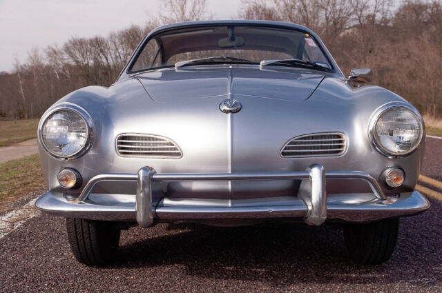 Volkswagen Karmann Ghia 1969 image number 27