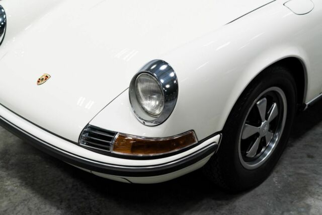 Porsche 911 1971 image number 11