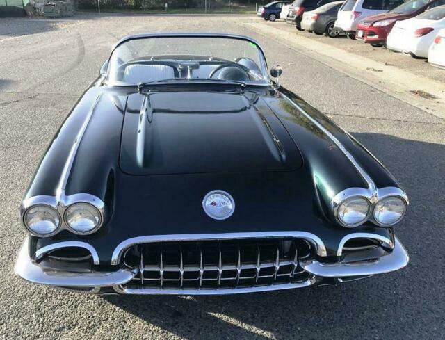 Chevrolet Corvette 1959 image number 1