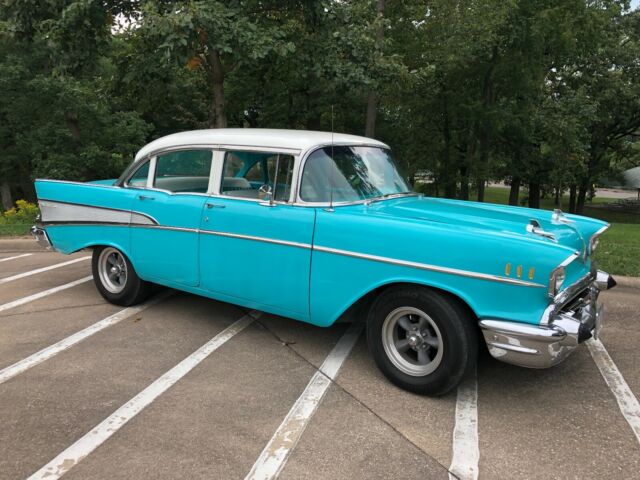 Chevrolet Bel Air/150/210 1957 image number 21