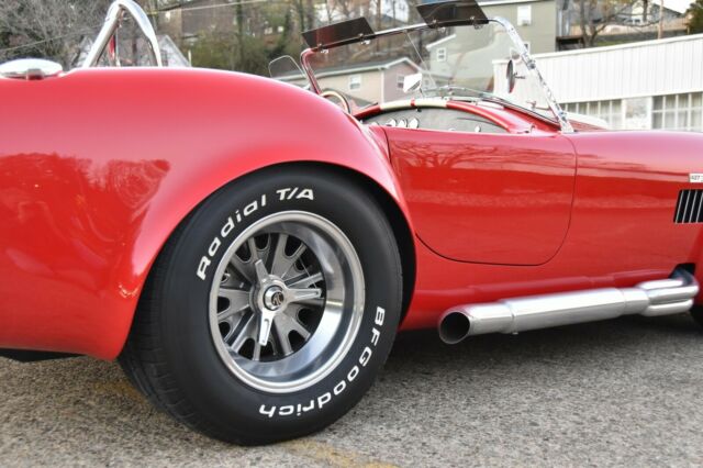 Shelby Cobra 1965 image number 29