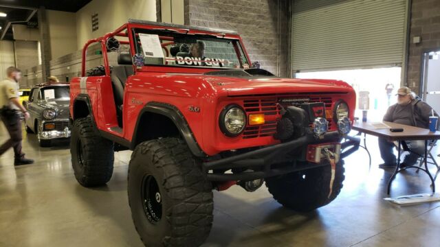 Ford Bronco 1973 image number 1