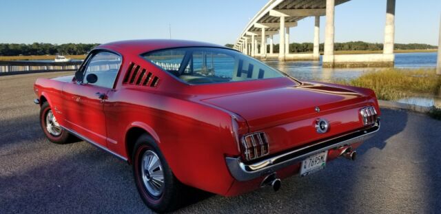 Ford Mustang 1965 image number 0