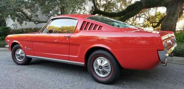 Ford Mustang 1965 image number 29