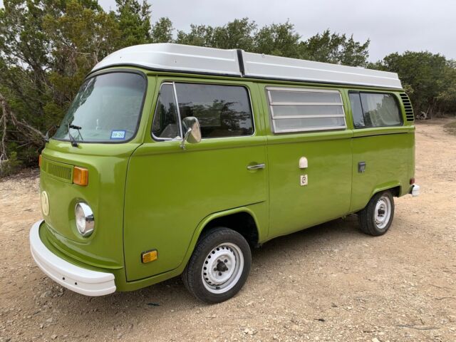 Volkswagen Bus/Vanagon 1976 image number 10