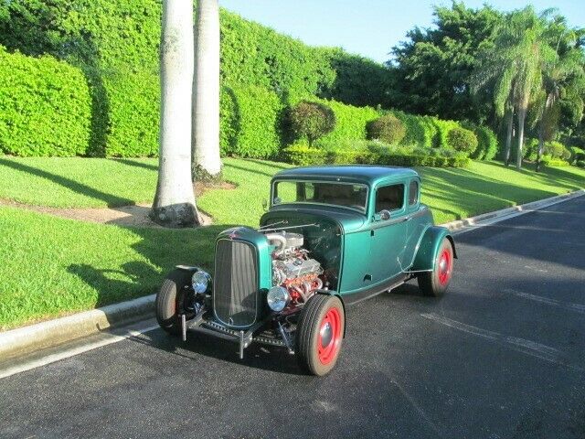 Ford 5 Window Coupe 1932 image number 13