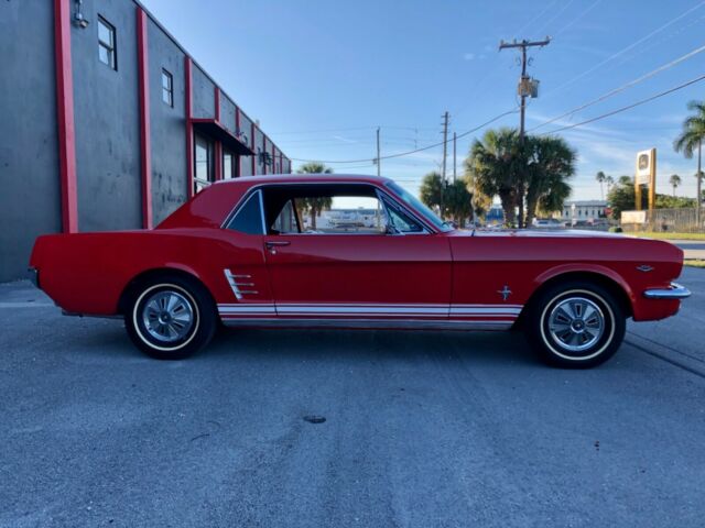 Ford Mustang 1966 image number 29