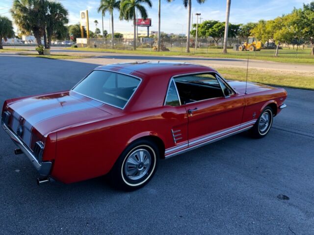 Ford Mustang 1966 image number 30