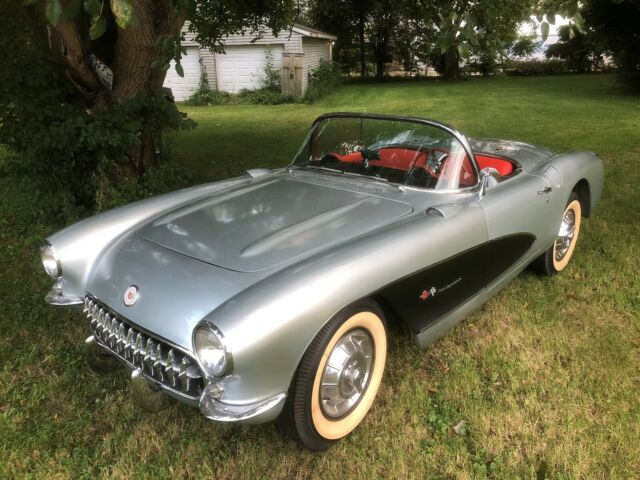 Chevrolet Corvette 1957 image number 1