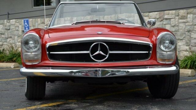 Mercedes-Benz SL-Class 1967 image number 0