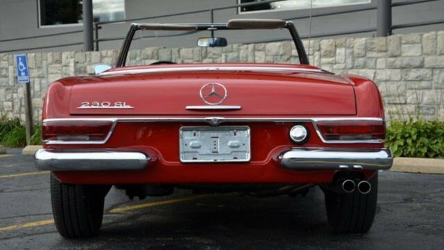 Mercedes-Benz SL-Class 1967 image number 16