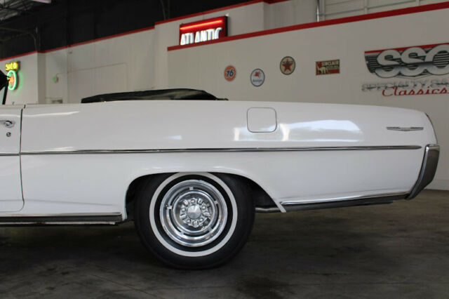 Pontiac Catalina 1964 image number 17