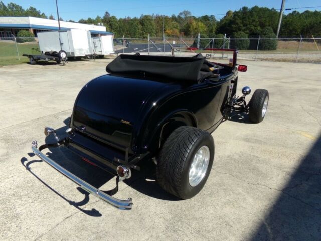 Ford Hi Boy Roadster 1932 image number 3