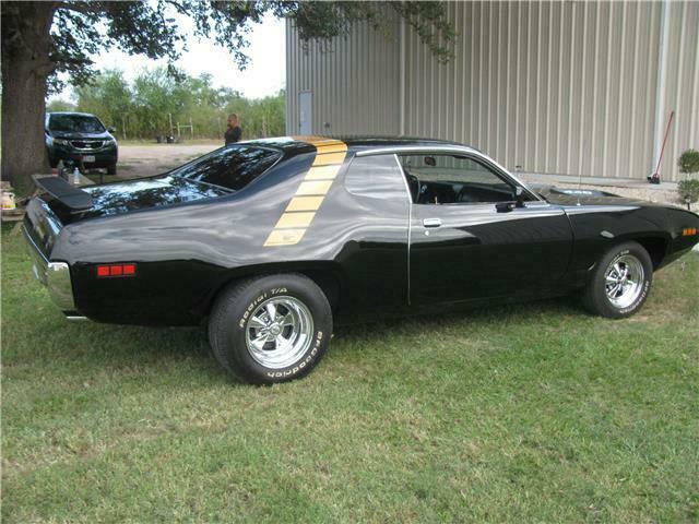 Plymouth Road Runner 1971 image number 17